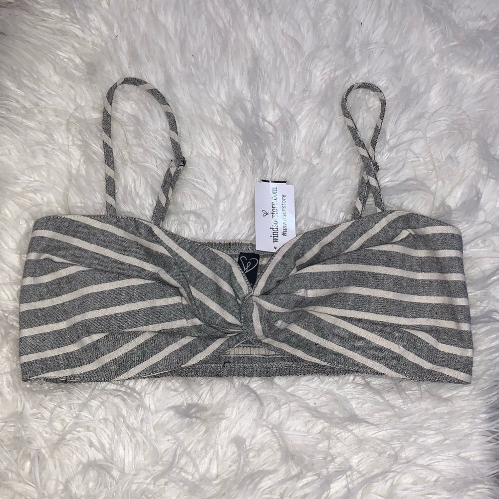 NWT Windsor Medium crop top.